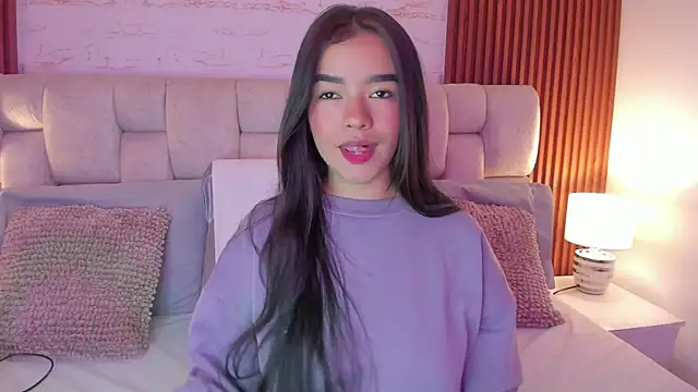 SophiaWylde online show from 23, 12, 2025