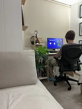 Rae Lil White online show from 9, 4, 2026