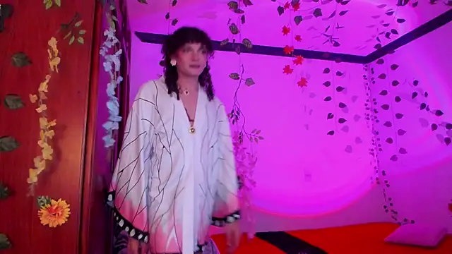 lucianromero online show from 2, 3, 2026