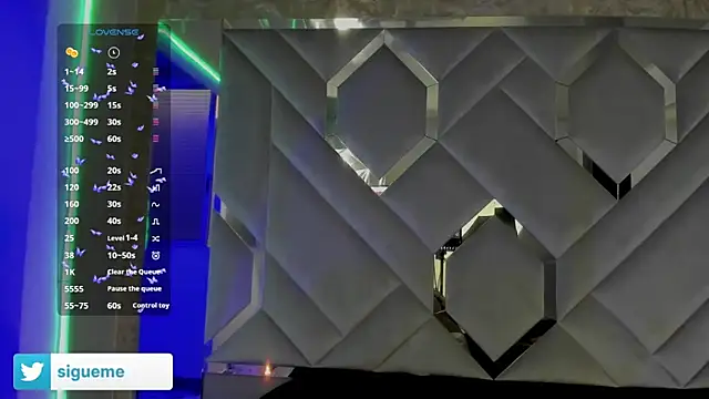 Snapshot of Sara_Foxx1 chatting on 25, 9, 2025 Sara Foxx1 online show from 25, 9, 2025