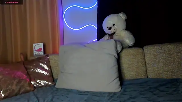 Snapshot of Leila_purr18 chatting on 26, 1, 2025 Leila purr18 online show from 26, 1, 2025