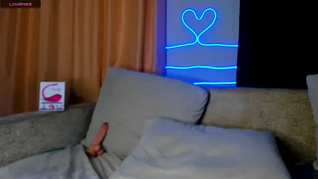 Snapshot of Leila_purr18 chatting on 12, 3, 2025 Leila purr18 online show from 12, 3, 2025