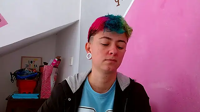 tomboyblue online show from 18, 10, 2025