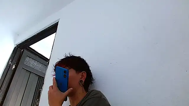 tomboyblue online show from 25, 4, 2026