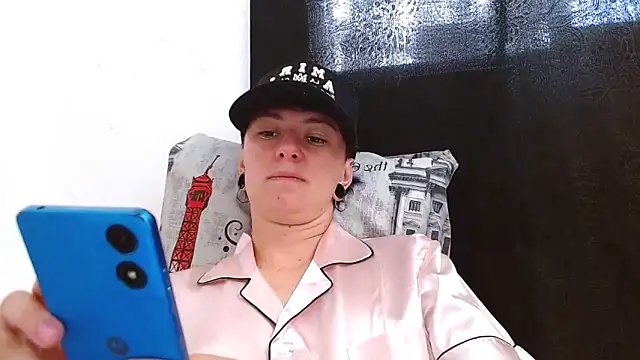 tomboyblue online show from 27, 4, 2026