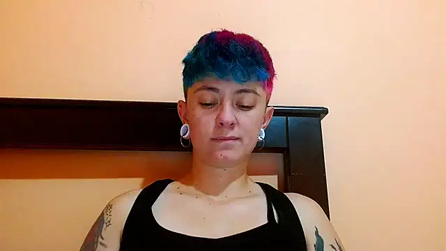 Snapshot of tomboyblue chatting on 16, 6, 2026 tomboyblue online show from 16, 6, 2026