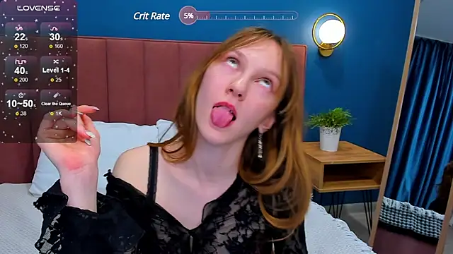 VanillaKelly online show from 4, 3, 2025