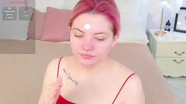 Snapshot of Lisa_Adam chatting on 28, 11, 2025 Lisa Adam online show from 28, 11, 2025