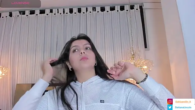 DahianaLincoln online show from 1, 2, 2025
