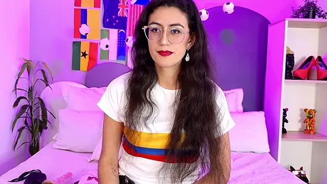 Snapshot of SophieGomez22 chatting on 27, 6, 2026 SophieGomez22 online show from 27, 6, 2026