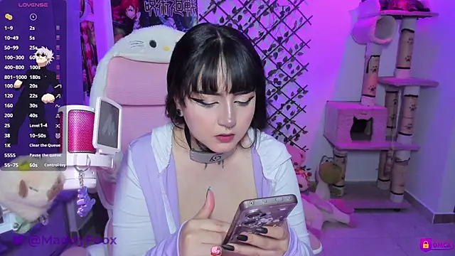 Snapshot of MaddyFooxx chatting on 25, 6, 2026 MaddyFooxx online show from 25, 6, 2026