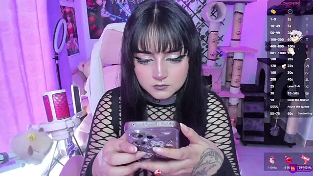 Snapshot of MaddyFooxx chatting on 12, 7, 2026 MaddyFooxx online show from 12, 7, 2026
