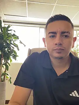 Snapshot of DanielGomez9 chatting on 25, 12, 2024 DanielGomez9 online show from 25, 12, 2024