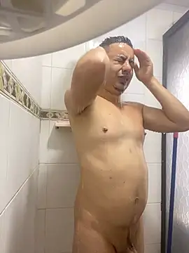 Snapshot of DanielGomez9 chatting on 4, 1, 2025 DanielGomez9 online show from 4, 1, 2025