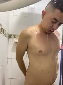 Snapshot of DanielGomez9 chatting on 10, 1, 2025 DanielGomez9 online show from 10, 1, 2025