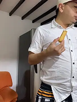 Snapshot of DanielGomez9 chatting on 24, 1, 2025 DanielGomez9 online show from 24, 1, 2025