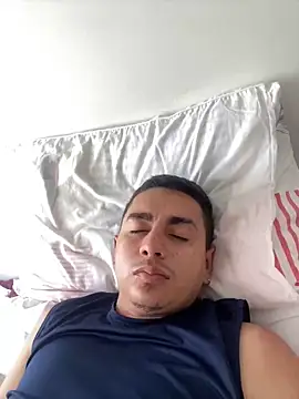 Snapshot of DanielGomez9 chatting on 26, 1, 2025 DanielGomez9 online show from 26, 1, 2025