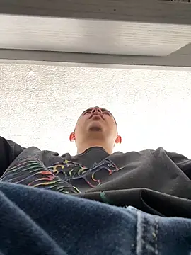 Snapshot of DanielGomez9 chatting on 3, 2, 2025 DanielGomez9 online show from 3, 2, 2025