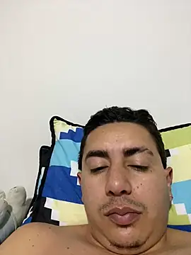 Snapshot of DanielGomez9 chatting on 14, 3, 2025 DanielGomez9 online show from 14, 3, 2025