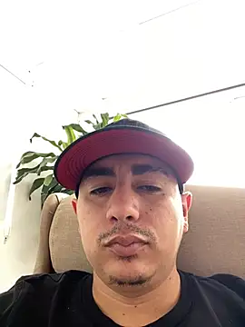 Snapshot of DanielGomez9 chatting on 21, 3, 2025 DanielGomez9 online show from 21, 3, 2025