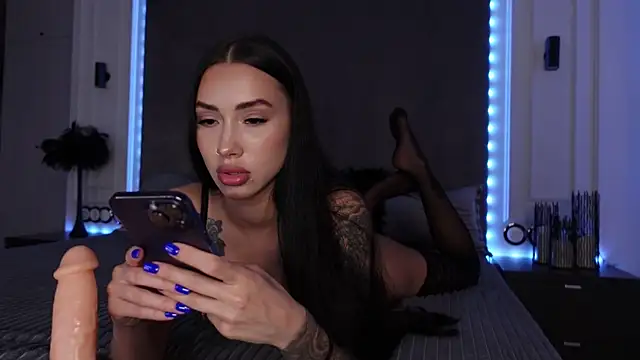 mila blvck online show from 10, 9, 2025