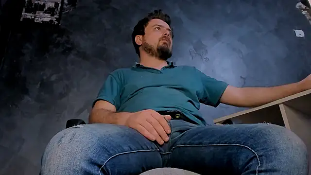 Snapshot of Master_Mark_Wayne chatting on 8, 3, 2026 Master Mark Wayne online show from 8, 3, 2026