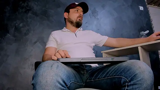 Snapshot of Master_Mark_Wayne chatting on 9, 3, 2026 Master Mark Wayne online show from 9, 3, 2026