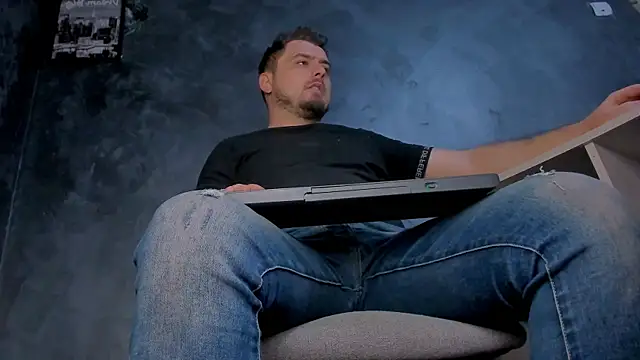 Snapshot of Master_Mark_Wayne chatting on 28, 3, 2026 Master Mark Wayne online show from 28, 3, 2026