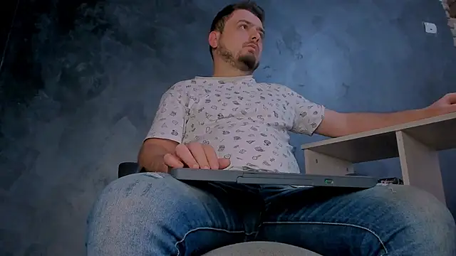 Snapshot of Master_Mark_Wayne chatting on 1, 4, 2026 Master Mark Wayne online show from 1, 4, 2026