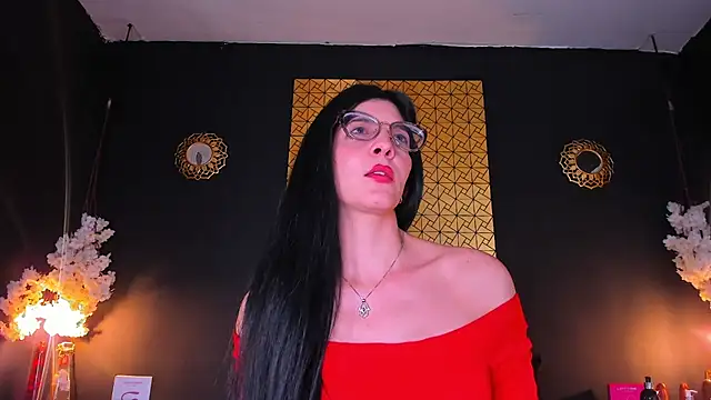 caro lyne  online show from 5, 3, 2025