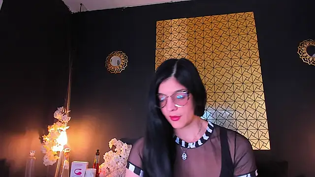 caro lyne  online show from 18, 3, 2025