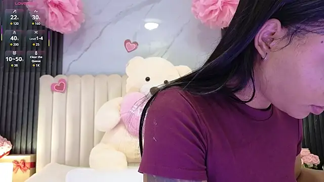 Snapshot of Madiee_Rhea chatting on 24, 4, 2026 Madiee Rhea online show from 24, 4, 2026