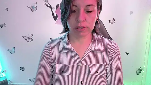 Lady breaks hearts online show from 12, 3, 2026