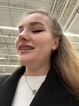 Holy Tereza online show from 7, 1, 2025