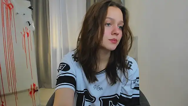 Addelin Moon online show from 24, 10, 2025