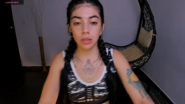 Nina-monroe online show from 11, 3, 2025