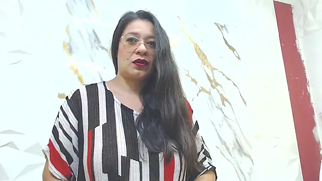 MiaCallie online show from 30, 10, 2025