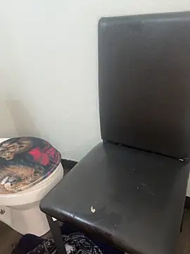 Snapshot of Papinine6 chatting on 16, 11, 2025 Papinine6 online show from 16, 11, 2025