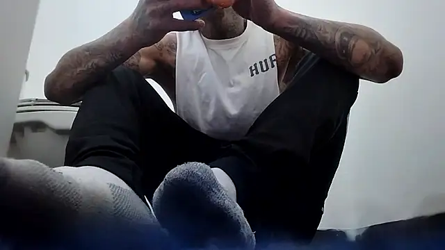 Snapshot of Papinine6 chatting on 24, 11, 2025 Papinine6 online show from 24, 11, 2025