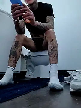 Snapshot of Papinine6 chatting on 26, 11, 2025 Papinine6 online show from 26, 11, 2025