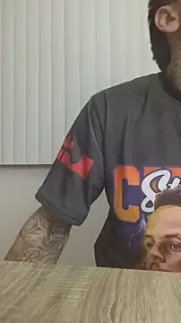 Snapshot of Papinine6 chatting on 28, 11, 2025 Papinine6 online show from 28, 11, 2025