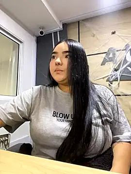 little lissiee online show from 12, 10, 2025