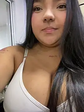 little lissiee online show from 5, 2, 2026