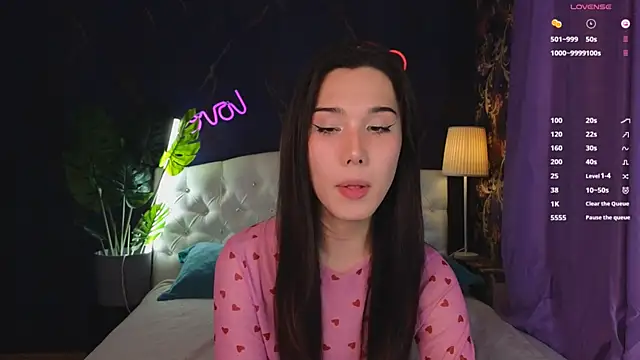Snapshot of Kaia_Sunshine_Mia chatting on 25, 1, 2025 Kaia Sunshine Mia online show from 25, 1, 2025