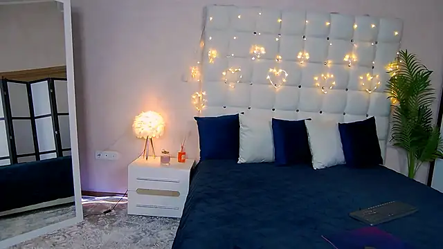 NicoleRosss online show from 17, 1, 2025