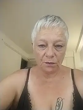 Snapshot of SoDi_Love chatting on 9, 6, 2026 SoDi Love online show from 9, 6, 2026