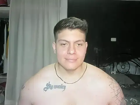 Snapshot of regan_jhonso chatting on 12, 12, 2024 regan jhonso online show from 12, 12, 2024