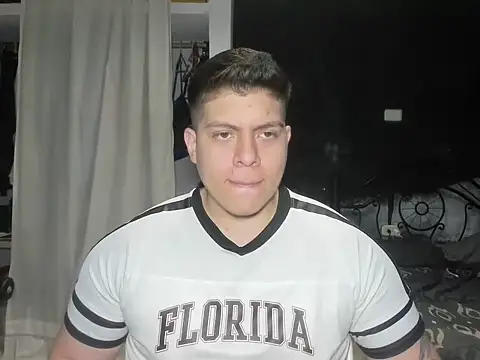 Snapshot of regan_jhonso chatting on 17, 12, 2024 regan jhonso online show from 17, 12, 2024
