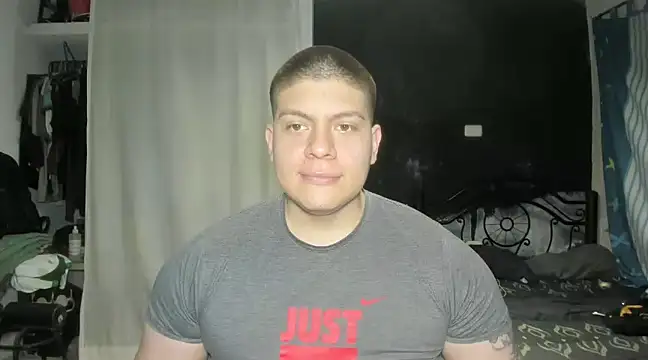 Snapshot of regan_jhonso chatting on 19, 1, 2025 regan jhonso online show from 19, 1, 2025