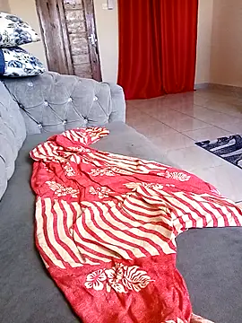 zainabsmile online show from 7, 4, 2026